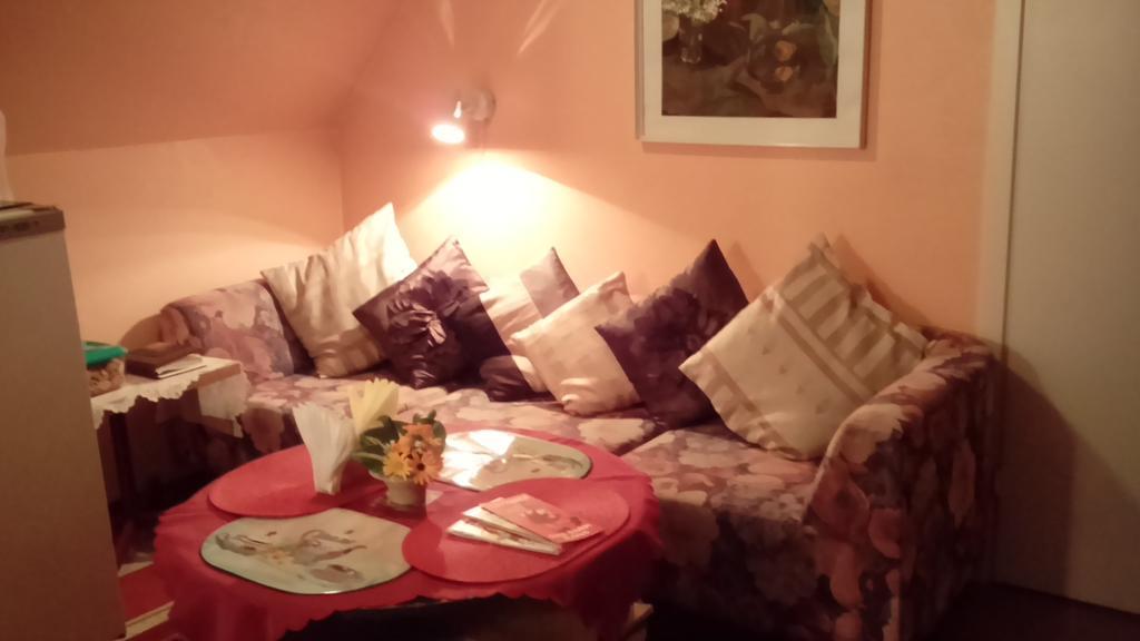 Jannseni Accommodation Parnu Phòng bức ảnh