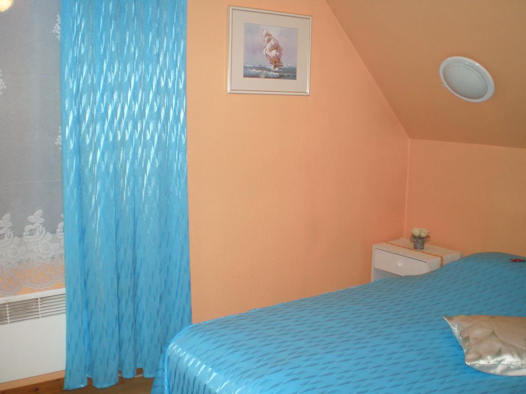 Jannseni Accommodation Parnu Ngoại thất bức ảnh